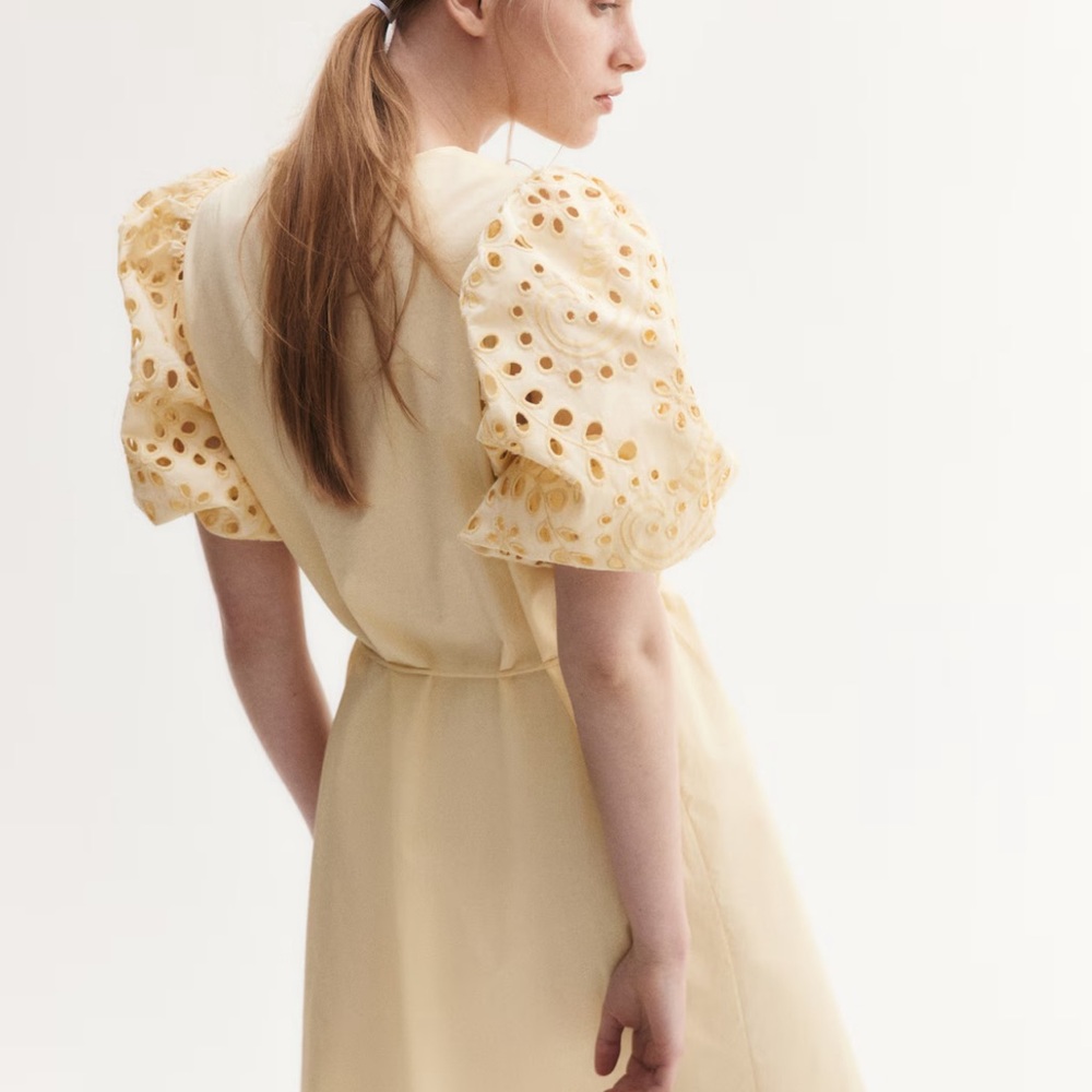 H&M NEW Summer Yellow Elegant Eyelet Dress Size L Embroidered Sleeves - Picture 2 of 9
